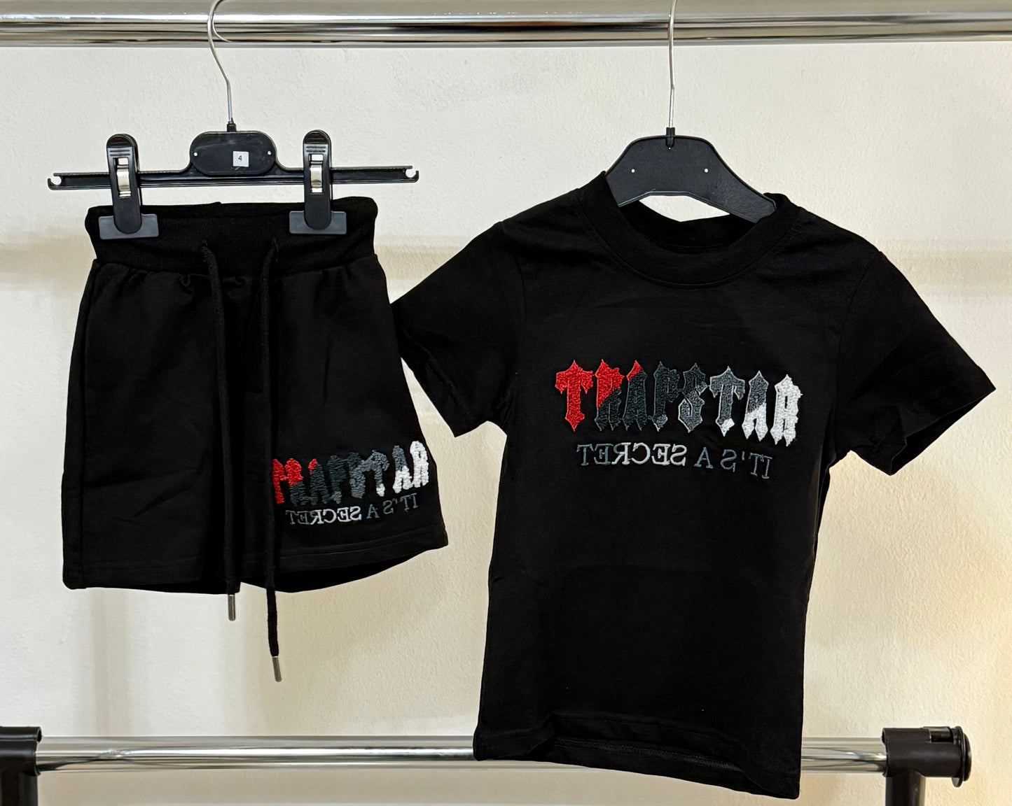 TRAPSTAR SET