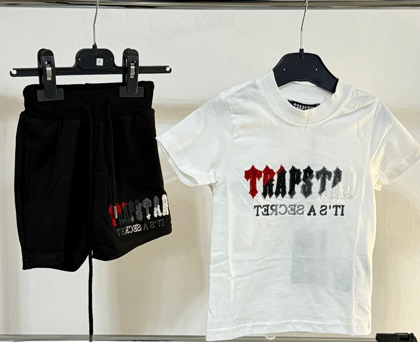 TRAPSTAR SET