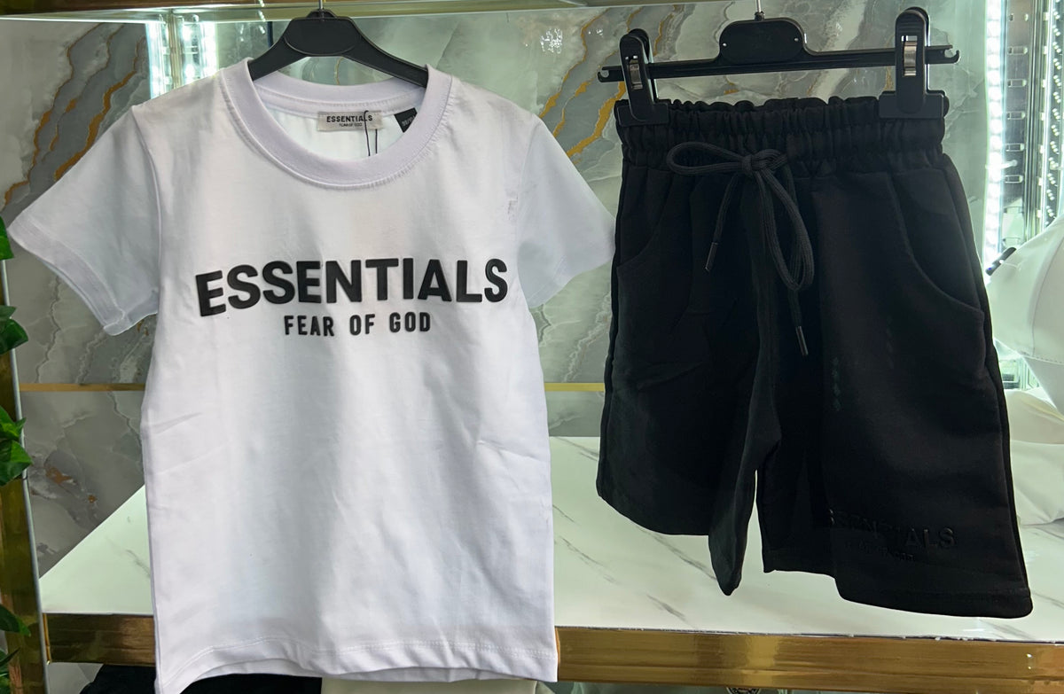 Essentials set