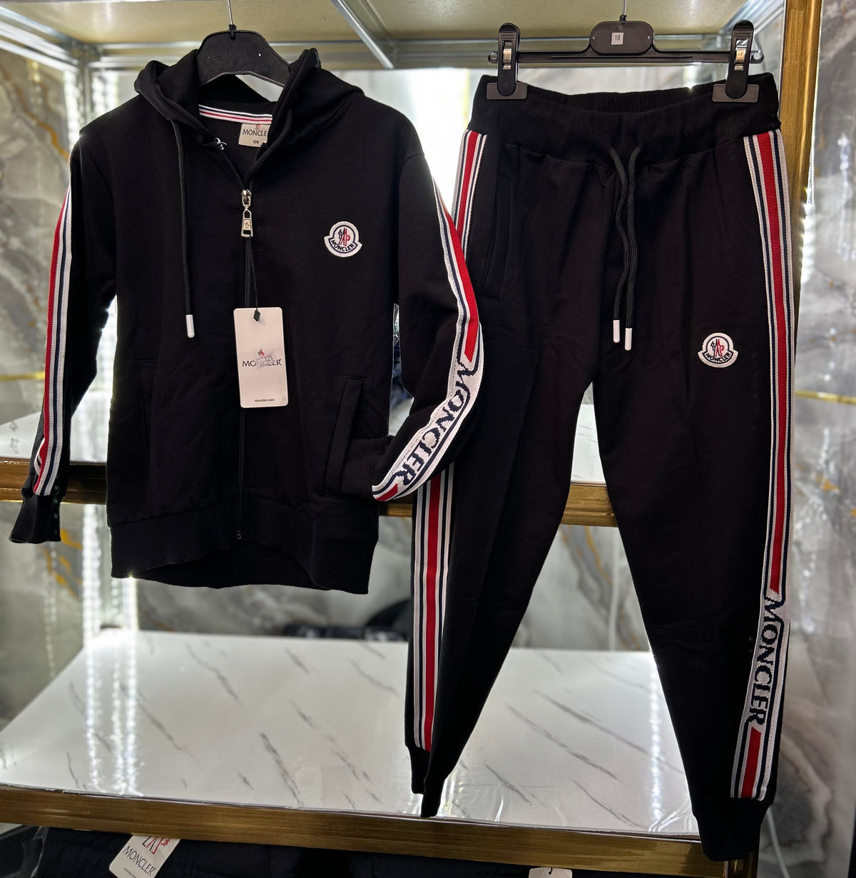 Moncler σετ