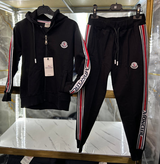 Moncler σετ
